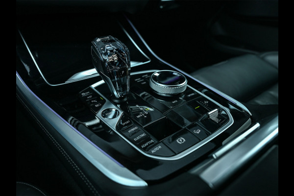 BMW X5 xDrive45e High executive M Sport | M-Seats | Luchtvering | Soft close | Comfort access | Trekhaak | Sky lounge |  Laser Light | Parking assistant plus | Head-Up | Night vision | Driving assistant prof. |