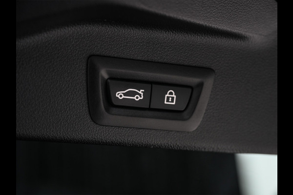 BMW X5 xDrive45e High executive M Sport | M-Seats | Luchtvering | Soft close | Comfort access | Trekhaak | Sky lounge |  Laser Light | Parking assistant plus | Head-Up | Night vision | Driving assistant prof. |