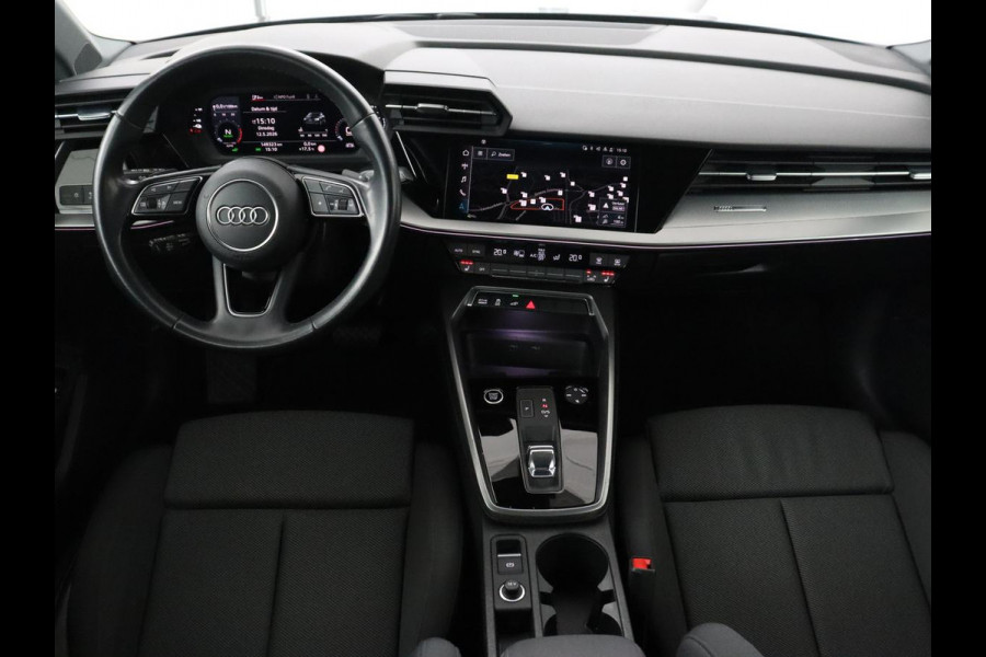 Audi A3 40 TFSIe Advanced edition | SOH 91,7% | Stoelverwarming | Carplay | Sportstoelen | Sfeerverlichting | Virtual Cockpit | Camera | Navigatie | Full LED | Bluetooth | Climate control | Cruise control | PHEV | Plug In