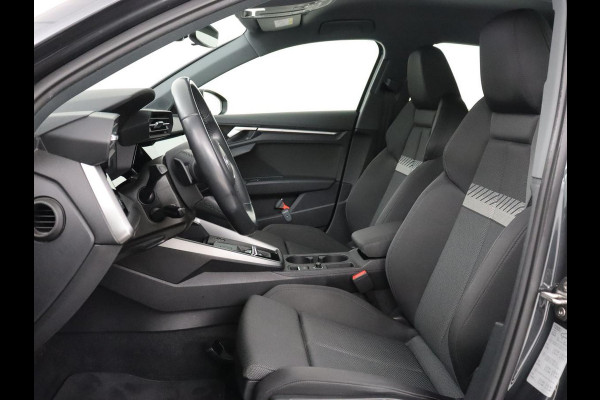 Audi A3 40 TFSIe Advanced edition | SOH 91,7% | Stoelverwarming | Carplay | Sportstoelen | Sfeerverlichting | Virtual Cockpit | Camera | Navigatie | Full LED | Bluetooth | Climate control | Cruise control | PHEV | Plug In