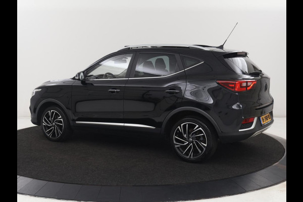 MG ZS EV Luxury 45 kWh | SOH 90,2% | Panoramadak | Leder | Stoelverwarming | Carplay | Side Assist | Adaptive cruise | Camera | Keyless | Navigatie