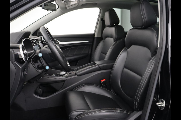MG ZS EV Luxury 45 kWh | SOH 90,2% | Panoramadak | Leder | Stoelverwarming | Carplay | Side Assist | Adaptive cruise | Camera | Keyless | Navigatie