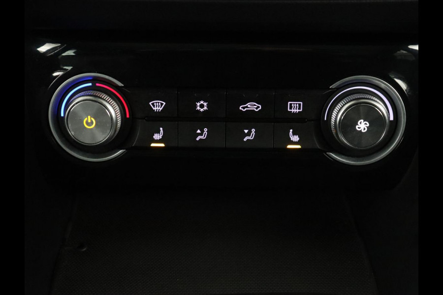 MG ZS EV Luxury 45 kWh | SOH 90,2% | Panoramadak | Leder | Stoelverwarming | Carplay | Side Assist | Adaptive cruise | Camera | Keyless | Navigatie