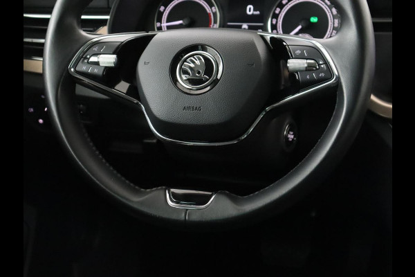 Škoda Kamiq 1.0 TSI Style | Automaat | Carplay | Keyless | Climate control | Full LED | Parkeerhulp | Cruise control | Bluetooth | Regensensor | Getint glas