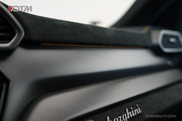 Lamborghini Urus 4.0 V8 Performante B&O | FULL Carbon | Nachtzicht