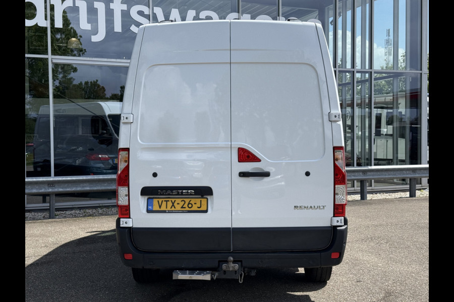 Renault Master T35 2.3 dCi 135 L2H2 | Navi | Carplay | Camera | Trekhaak | PDC