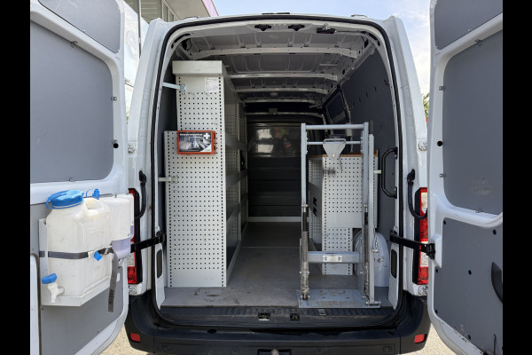 Renault Master T35 2.3 dCi 135 L2H2 | Navi | Carplay | Camera | Trekhaak | PDC