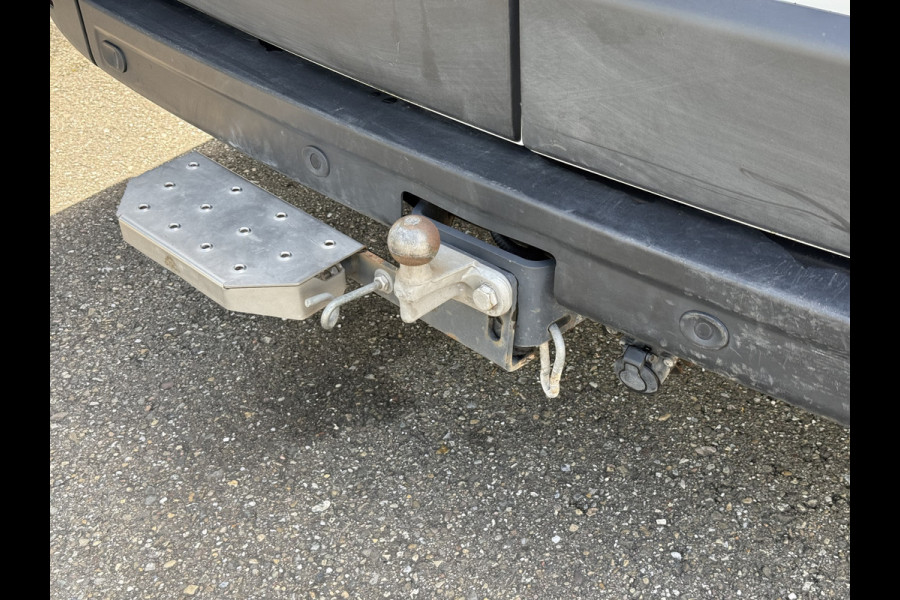 Renault Master T35 2.3 dCi 135 L2H2 | Navi | Carplay | Camera | Trekhaak | PDC