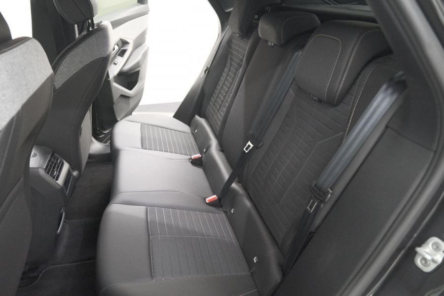 Peugeot E-3008 Allure 73 kWh | 11 KW Lader | Camera | Panoramic Navigation pack