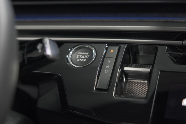 Peugeot E-3008 Allure 73 kWh | 11 KW Lader | Camera | Panoramic Navigation pack