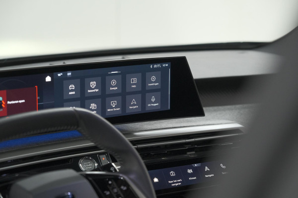 Peugeot E-3008 Allure 73 kWh | 11 KW Lader | Camera | Panoramic Navigation pack