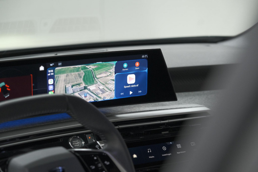 Peugeot E-3008 Allure 73 kWh | 11 KW Lader | Camera | Panoramic Navigation pack