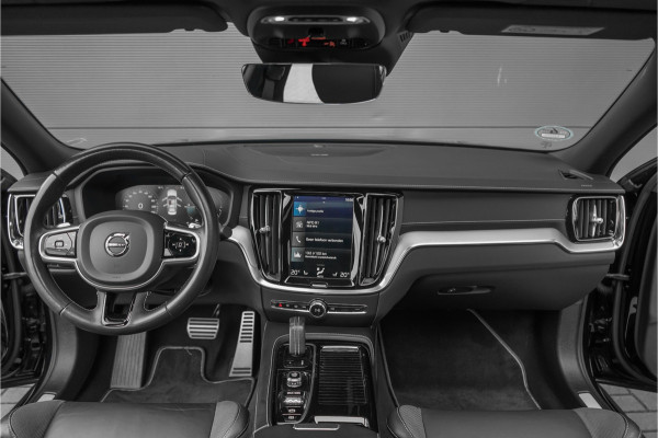 Volvo S60 2.0 T8 AWD Twin Engine Polestar Engineered Schuifdak H/K Trekhaak 20"
