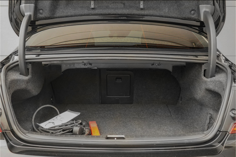 Volvo S60 2.0 T8 AWD Twin Engine Polestar Engineered Schuifdak H/K Trekhaak 20"