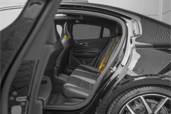 Volvo S60 2.0 T8 AWD Twin Engine Polestar Engineered Schuifdak H/K Trekhaak 20"