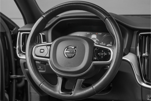 Volvo S60 2.0 T8 AWD Twin Engine Polestar Engineered Schuifdak H/K Trekhaak 20"