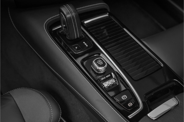 Volvo S60 2.0 T8 AWD Twin Engine Polestar Engineered Schuifdak H/K Trekhaak 20"