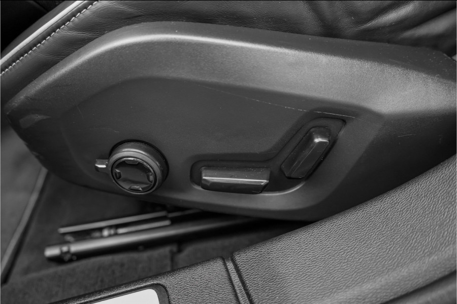 Volvo S60 2.0 T8 AWD Twin Engine Polestar Engineered Schuifdak H/K Trekhaak 20"