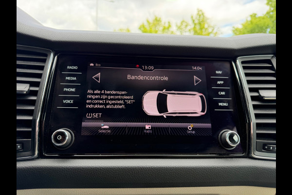 Škoda Kodiaq 1.4 TSI ACT aut. Style Business 7 persoons, Leder, CarPlay