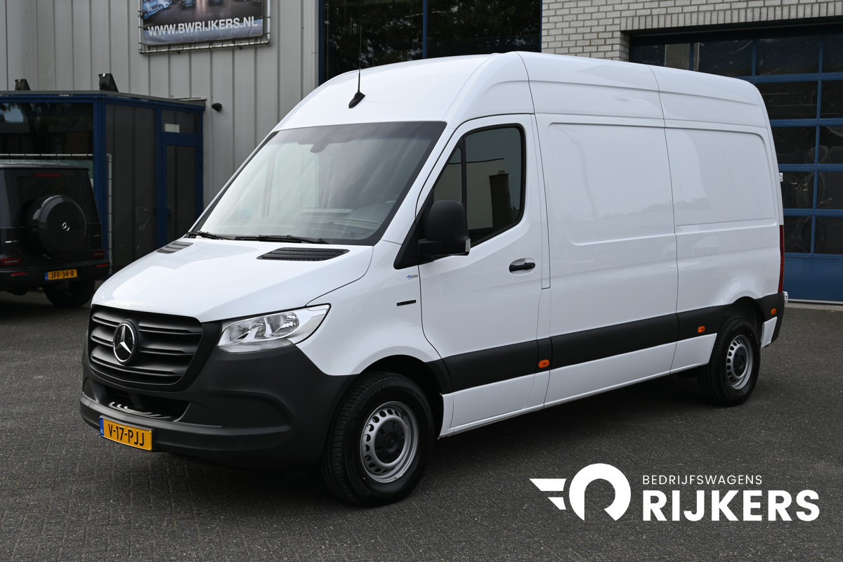 Mercedes-Benz eSprinter 312 L2H2 FWD 56 kWh Camera, Stoelverwarming