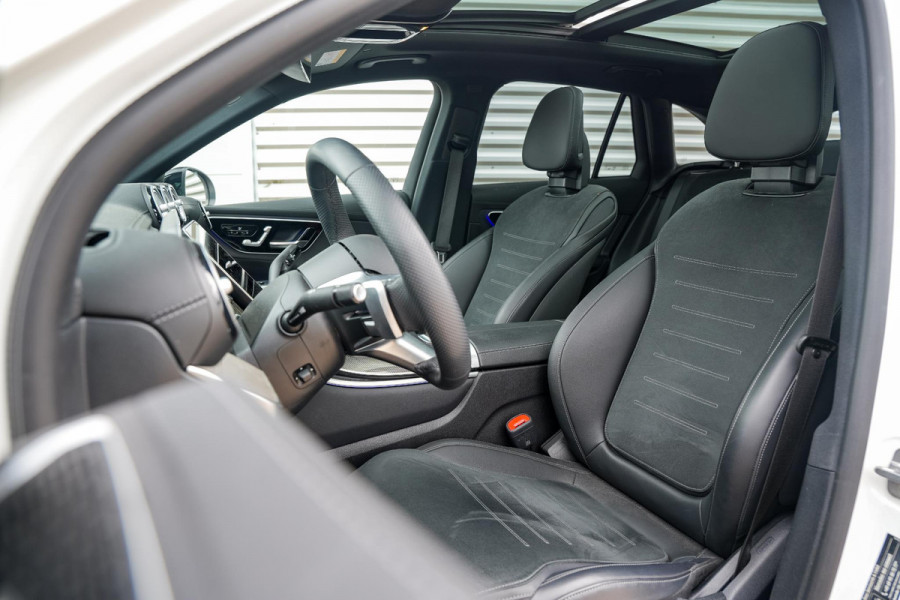 Mercedes-Benz GLC 300de 4MATIC AMG Line Edition | Panorama | Burmester 3D | Distronic | Trekhaak | Memory