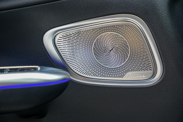 Mercedes-Benz GLC 300de 4MATIC AMG Line Edition | Panorama | Burmester 3D | Distronic | Trekhaak | Memory