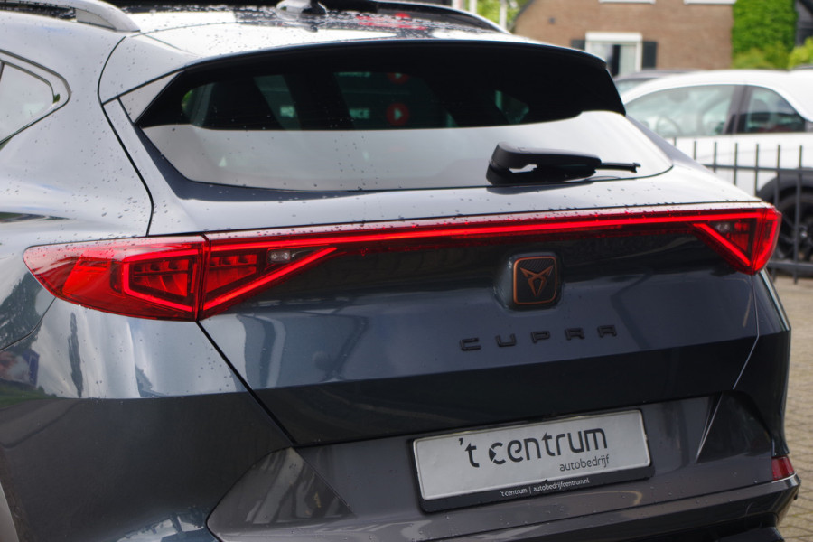 CUPRA Formentor 1.4 e-Hybrid VZ 245 PK Copper Edition PHEV, Panoramadak, LED, 360 Camera, Beats Audio, Memory