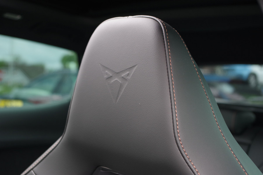 CUPRA Formentor 1.4 e-Hybrid VZ 245 PK Copper Edition PHEV, Panoramadak, LED, 360 Camera, Beats Audio, Memory