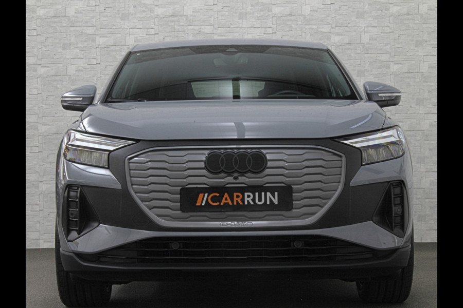 Audi Q4 Sportback e-tron 40 77 kWh RS-Leder | Uniek Interieur! | ACC | 96% SOH | Sportstoelen | Stuurverwarming | 3-Zone Clima | Carplay | Getint Glas | Camera | Standkachel | LED | Dodehoek | Virtual-Cockpit | Navi |