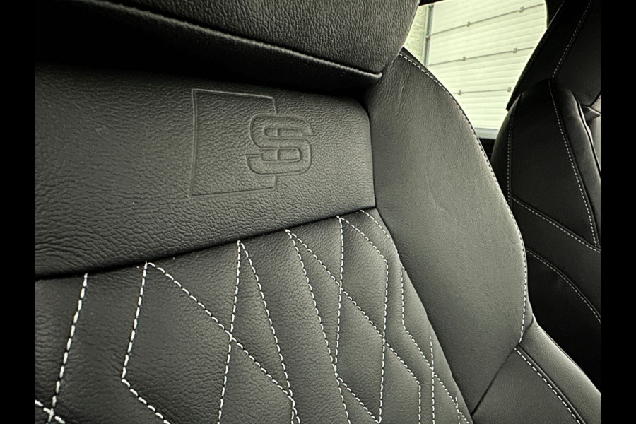 Audi Q4 Sportback e-tron 40 77 kWh RS-Leder | Uniek Interieur! | ACC | 96% SOH | Sportstoelen | Stuurverwarming | 3-Zone Clima | Carplay | Getint Glas | Camera | Standkachel | LED | Dodehoek | Virtual-Cockpit | Navi |