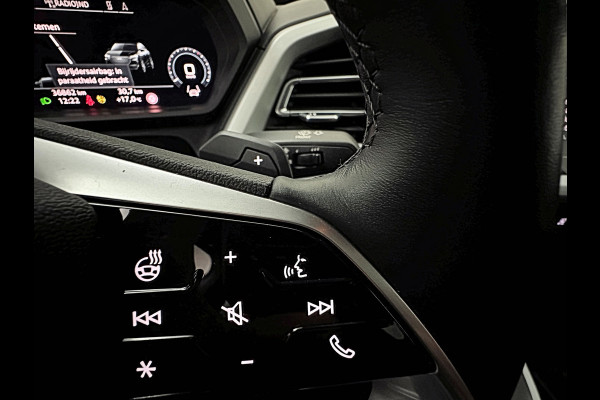 Audi Q4 Sportback e-tron 40 77 kWh RS-Leder | Uniek Interieur! | ACC | 96% SOH | Sportstoelen | Stuurverwarming | 3-Zone Clima | Carplay | Getint Glas | Camera | Standkachel | LED | Dodehoek | Virtual-Cockpit | Navi |