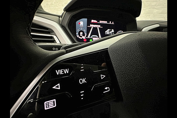 Audi Q4 Sportback e-tron 40 77 kWh RS-Leder | Uniek Interieur! | ACC | 96% SOH | Sportstoelen | Stuurverwarming | 3-Zone Clima | Carplay | Getint Glas | Camera | Standkachel | LED | Dodehoek | Virtual-Cockpit | Navi |