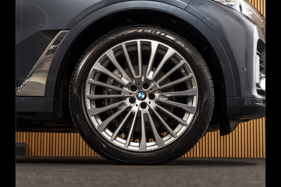 BMW X7 xDrive40i 22" | PANO | H/K | DRIVE+ | PARK+ | HUD