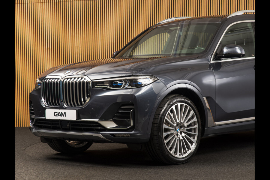 BMW X7 xDrive40i 22" | PANO | H/K | DRIVE+ | PARK+ | HUD