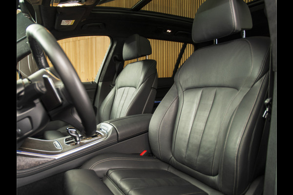 BMW X7 xDrive40i 22" | PANO | H/K | DRIVE+ | PARK+ | HUD