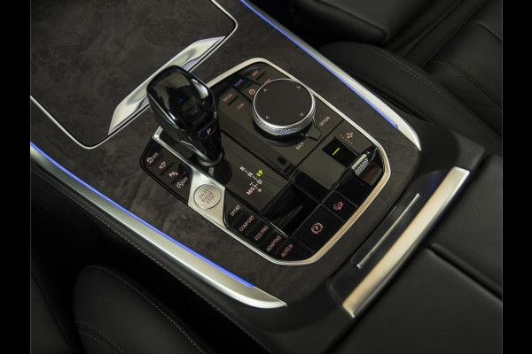 BMW X7 xDrive40i 22" | PANO | H/K | DRIVE+ | PARK+ | HUD