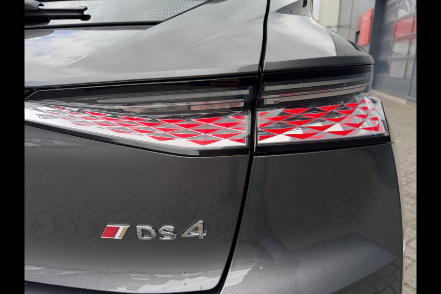 DS DS 4 225pk E-Tense Performance Line+ (Camera - LED Matrix - Adaptieve Cruise Controle - Keyless Entry - 19"- Automatische Airco - Nav