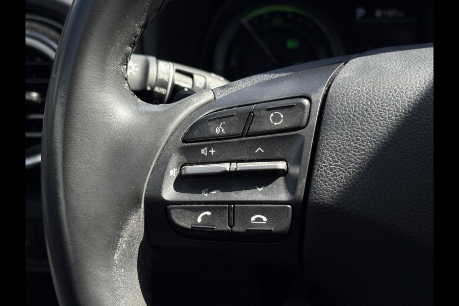 Hyundai Kona 1.6 GDI HEV Fashion | Navi, Camera, Carplay/Android, Climate, Cruise, Afn. Trekhaak | 1e Eigenaar | NAP |
