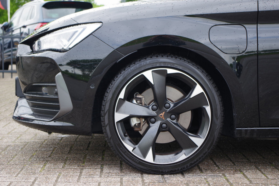 CUPRA Leon Sportstourer 1.4 e-Hybrid 204 PK BNS, Adap. Cruise Control, Stuur- & Stoelverwaming, Camera, LED