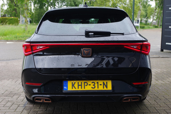 CUPRA Leon Sportstourer 1.4 e-Hybrid 204 PK BNS, Adap. Cruise Control, Stuur- & Stoelverwaming, Camera, LED