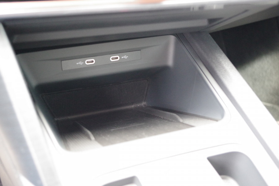 CUPRA Leon Sportstourer 1.4 e-Hybrid 204 PK BNS, Adap. Cruise Control, Stuur- & Stoelverwaming, Camera, LED