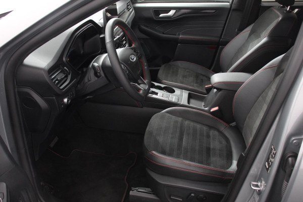 Ford Kuga 2.5 PHEV 225pk ST-Line X DEMO  Navigatie Apple Carplay/Android Auto Parkeersensoren Camera Adaptive Cruise Control Blind Spot Assist Elektrische achterklep Stoel en stuurverwarming Park Assist  Elektrische bestuurdersstoel