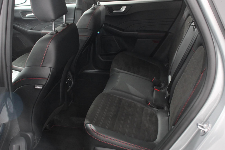 Ford Kuga 2.5 PHEV 225pk ST-Line X DEMO  Navigatie Apple Carplay/Android Auto Parkeersensoren Camera Adaptive Cruise Control Blind Spot Assist Elektrische achterklep Stoel en stuurverwarming Park Assist  Elektrische bestuurdersstoel