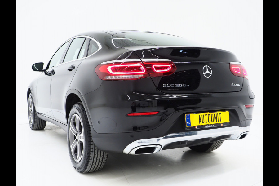 Mercedes-Benz GLC Coupé 300e 4MATIC | Leder | Camera | Virtual | Stoelverwarming | Donkere Hemel | Dodehoek | Carplay
