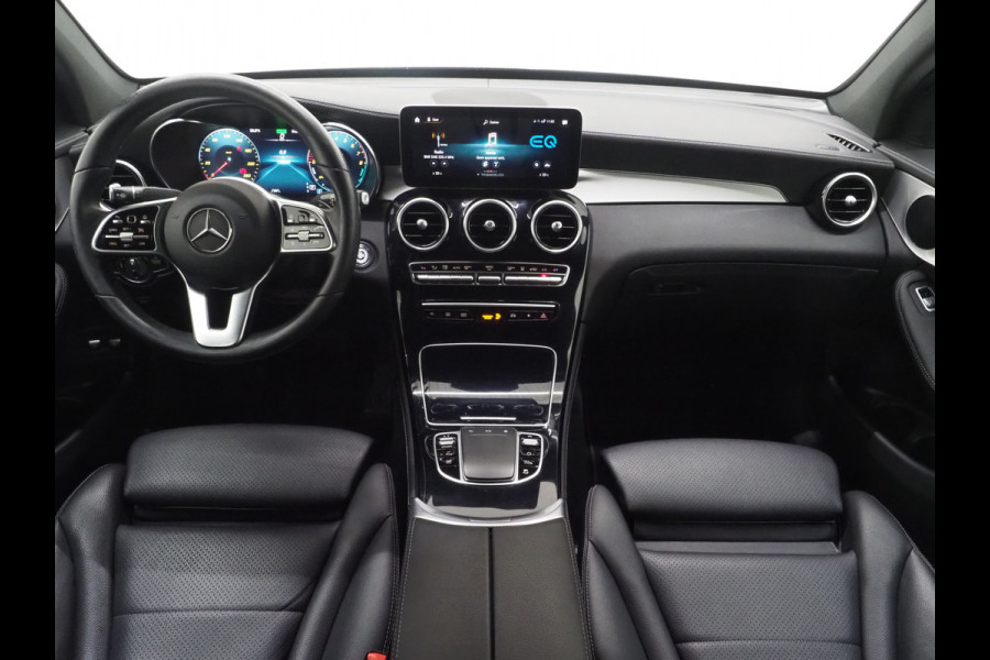 Mercedes-Benz GLC Coupé 300e 4MATIC | Leder | Camera | Virtual | Stoelverwarming | Donkere Hemel | Dodehoek | Carplay