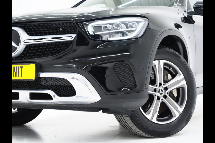 Mercedes-Benz GLC Coupé 300e 4MATIC | Leder | Camera | Virtual | Stoelverwarming | Donkere Hemel | Dodehoek | Carplay