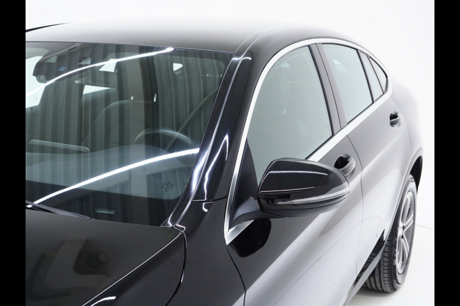 Mercedes-Benz GLC Coupé 300e 4MATIC | Leder | Camera | Virtual | Stoelverwarming | Donkere Hemel | Dodehoek | Carplay