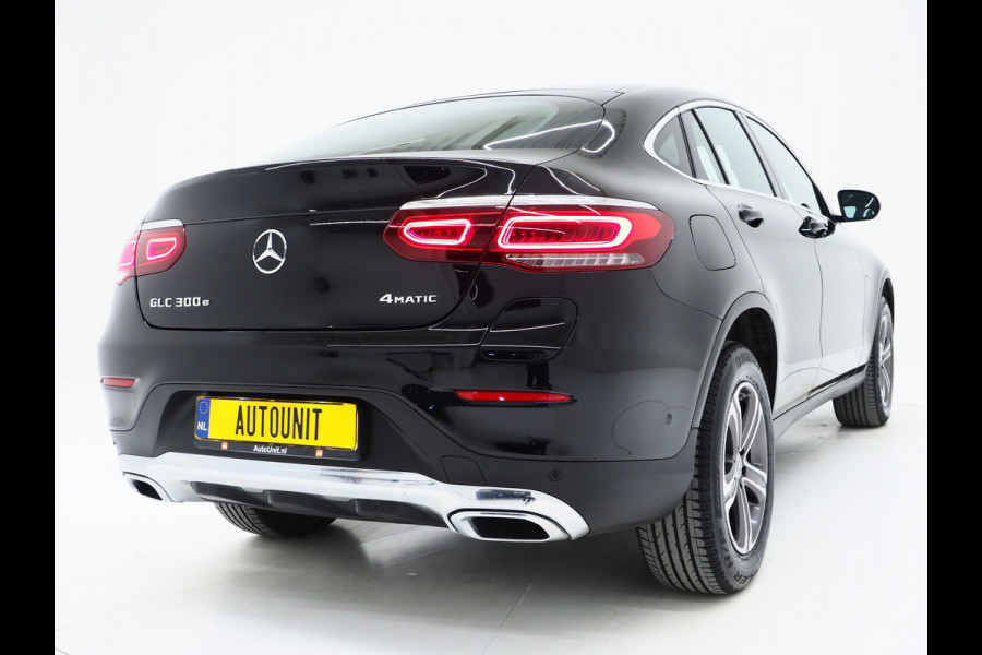 Mercedes-Benz GLC Coupé 300e 4MATIC | Leder | Camera | Virtual | Stoelverwarming | Donkere Hemel | Dodehoek | Carplay