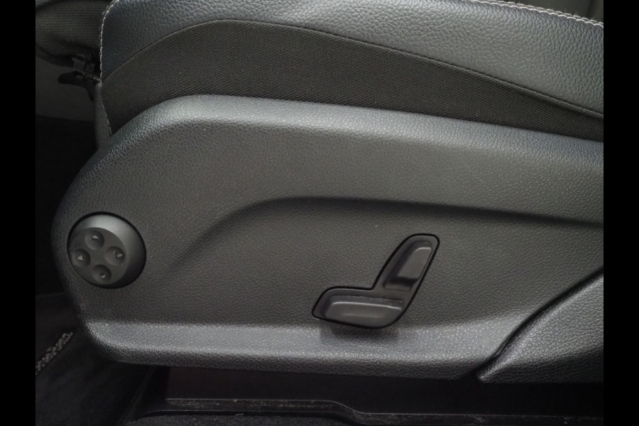 Mercedes-Benz GLC Coupé 300e 4MATIC | Leder | Camera | Virtual | Stoelverwarming | Donkere Hemel | Dodehoek | Carplay