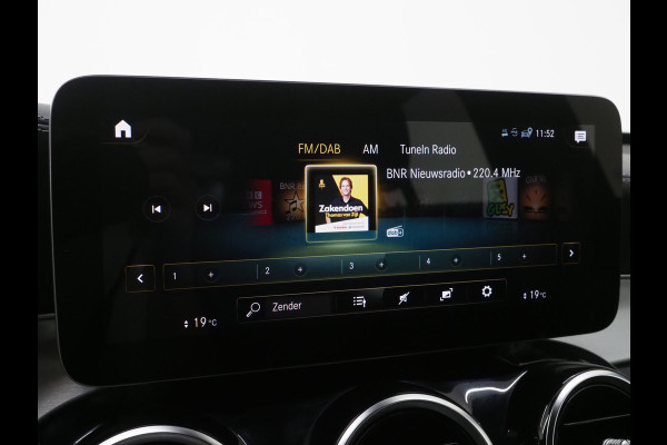 Mercedes-Benz GLC Coupé 300e 4MATIC | Leder | Camera | Virtual | Stoelverwarming | Donkere Hemel | Dodehoek | Carplay
